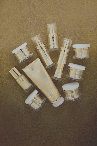 DrGrandel_Timeless Eine Auswahl an Dr. Grandel Timeless Kosmetika